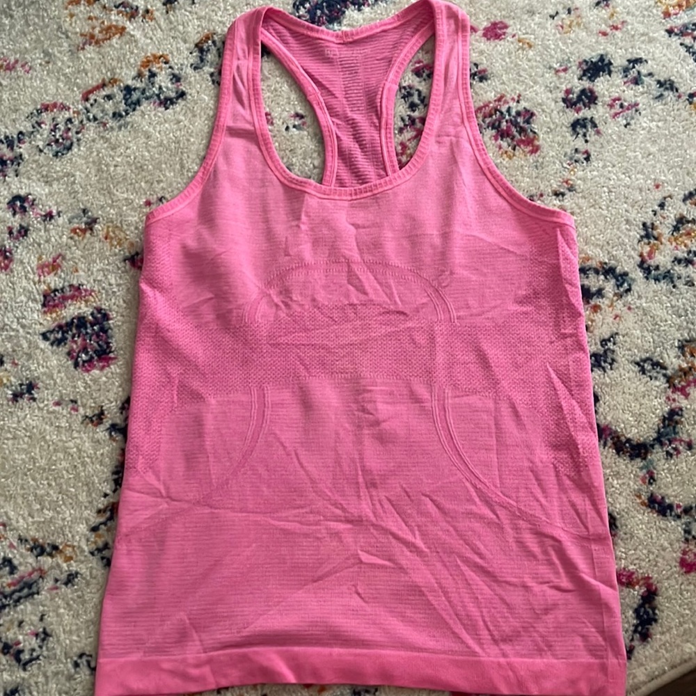 Lululemon swiftly tech racerback tank top, size 6